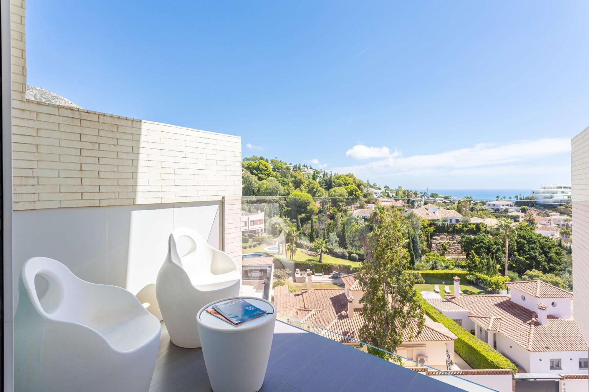 Higueron Hotel Curio Collection By Hilton (Adults Only) Fuengirola Zewnętrze zdjęcie View from the hotel